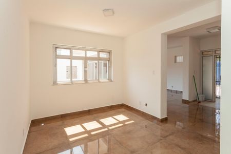 Casa à venda com 420m², 4 quartos e 6 vagasSala de estar