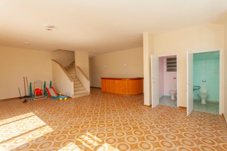 Casa à venda com 420m², 4 quartos e 6 vagasÁrea comum - Piscina