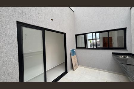 Casa à venda com 125m², 3 quartos e 2 vagas Casa à venda com 125m², 3 quartos e 2 vagasÁrea de Serviço
