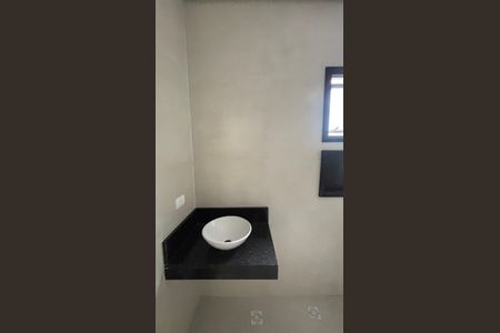Casa à venda com 125m², 3 quartos e 2 vagas Casa à venda com 125m², 3 quartos e 2 vagasBanheiro