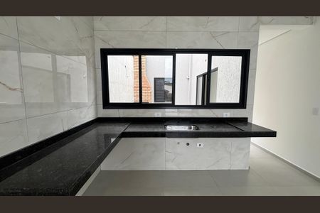Casa à venda com 125m², 3 quartos e 2 vagas Casa à venda com 125m², 3 quartos e 2 vagasCozinha