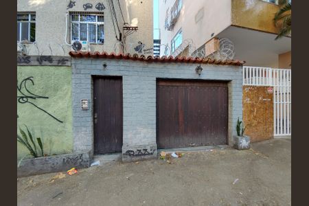 Apartamento à venda com 245m², 5 quartos e 1 vaga Apartamento à venda com 245m², 5 quartos e 1 vagaFachada do Prédio