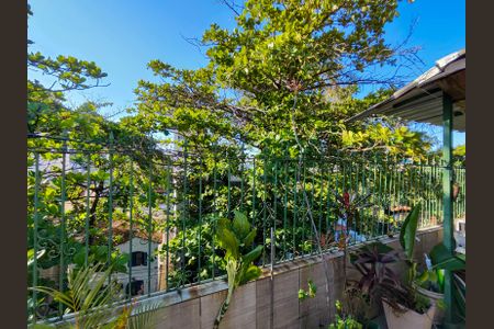 Apartamento à venda com 245m², 5 quartos e 1 vaga Apartamento à venda com 245m², 5 quartos e 1 vagaVista