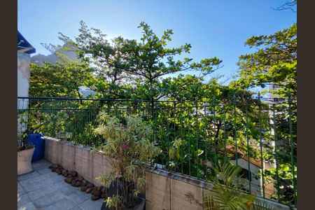 Apartamento à venda com 245m², 5 quartos e 1 vaga Apartamento à venda com 245m², 5 quartos e 1 vagaVista