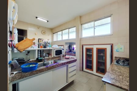 Apartamento à venda com 245m², 5 quartos e 1 vaga Apartamento à venda com 245m², 5 quartos e 1 vagaCozinha