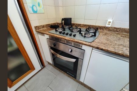 Apartamento à venda com 245m², 5 quartos e 1 vaga Apartamento à venda com 245m², 5 quartos e 1 vagaCozinha