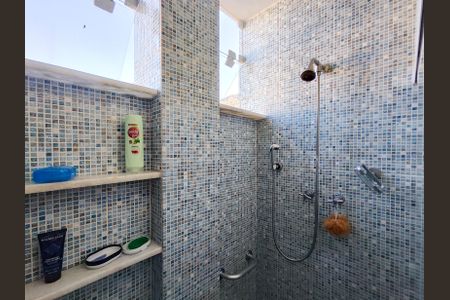 Apartamento à venda com 245m², 5 quartos e 1 vaga Apartamento à venda com 245m², 5 quartos e 1 vagaBanheiro