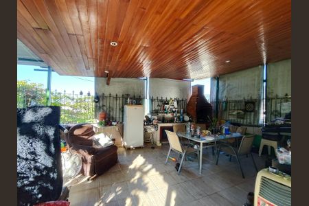 Apartamento à venda com 245m², 5 quartos e 1 vaga Apartamento à venda com 245m², 5 quartos e 1 vagaÁrea gourmet