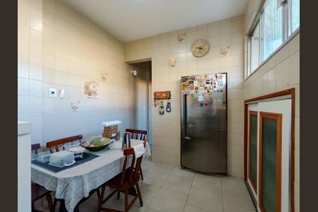 Apartamento à venda com 245m², 5 quartos e 1 vaga Apartamento à venda com 245m², 5 quartos e 1 vagaCozinha