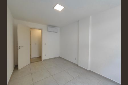 Apartamento à venda com 90m², 3 quartos e 2 vagas Apartamento à venda com 90m², 3 quartos e 2 vagasQuarto 2