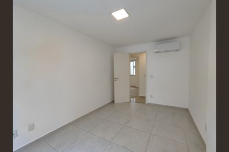 Apartamento à venda com 90m², 3 quartos e 2 vagas Apartamento à venda com 90m², 3 quartos e 2 vagasQuarto 2