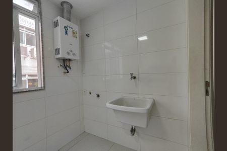 Apartamento à venda com 90m², 3 quartos e 2 vagas Apartamento à venda com 90m², 3 quartos e 2 vagasÁrea de Serviço