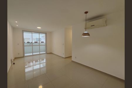 Sala de apartamento à venda com 3 quartos, 90m² em Recreio dos Bandeirantes, Rio de Janeiro