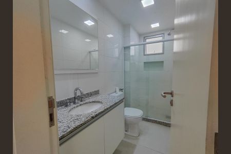 Apartamento à venda com 90m², 3 quartos e 2 vagas Apartamento à venda com 90m², 3 quartos e 2 vagasBanheiro da Suíte