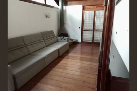 Casa à venda com 4 quartos, 724m² em Vila Albertina, São Paulo