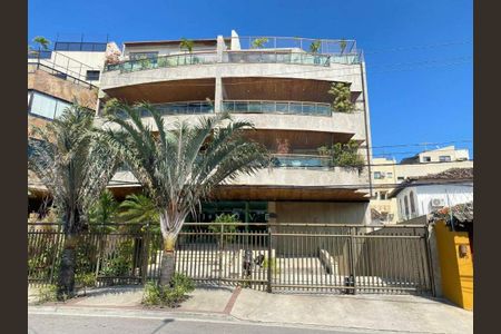 Apartamento à venda com 124m², 3 quartos e 2 vagas