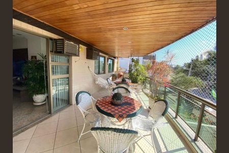 Apartamento à venda com 124m², 3 quartos e 2 vagas