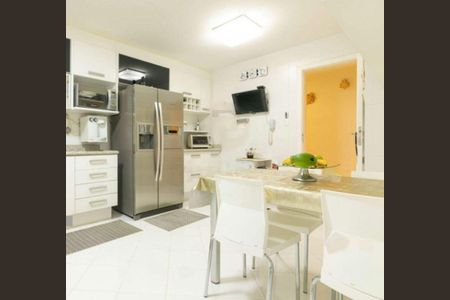 Apartamento à venda com 201m², 3 quartos e 3 vagas