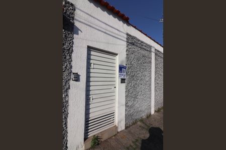 Casa para alugar com 125m², 2 quartos e 2 vagasFachada