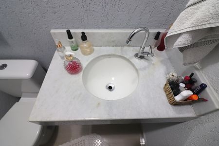 Casa para alugar com 125m², 2 quartos e 2 vagasLavabo