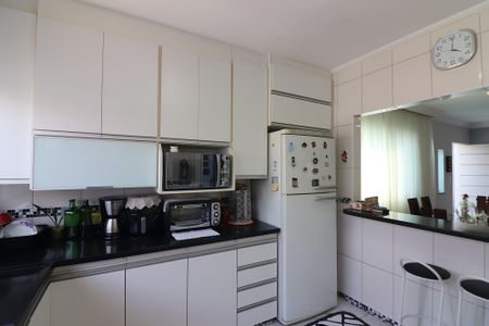 Casa para alugar com 125m², 2 quartos e 2 vagasCozinha