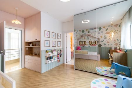 Casa de condomínio à venda com 460m², 5 quartos e 4 vagas Casa de condomínio à venda com 460m², 5 quartos e 4 vagasSuíte 2