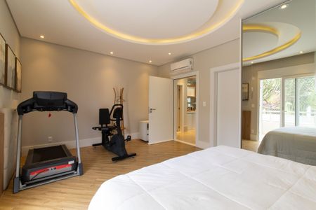 Casa de condomínio à venda com 460m², 5 quartos e 4 vagas Casa de condomínio à venda com 460m², 5 quartos e 4 vagasSuíte 4