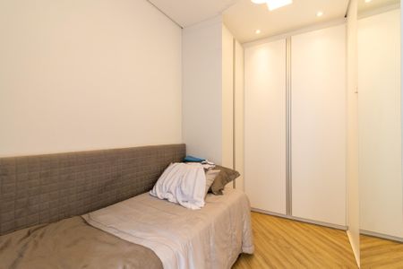 Casa de condomínio à venda com 460m², 5 quartos e 4 vagas Casa de condomínio à venda com 460m², 5 quartos e 4 vagasQuarto de Serviço