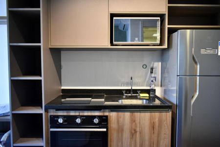 Studio para alugar com 28m², 0 quarto e sem vaga Studio para alugar com 28m², 0 quarto e sem vagaCozinha