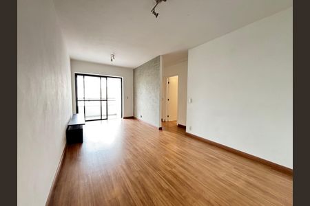 Sala de apartamento para alugar com 2 quartos, 70m² em Itaim Bibi, São Paulo