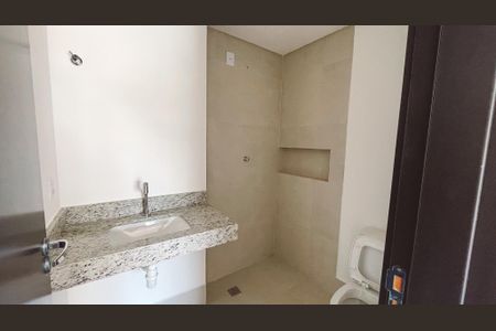 Apartamento à venda com 38m², 1 quarto e 1 vaga Apartamento à venda com 38m², 1 quarto e 1 vagaBanheiro da Suíte