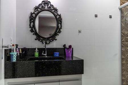 Casa à venda com 450m², 3 quartos e 4 vagas Casa à venda com 450m², 3 quartos e 4 vagasBanheiro da Suíte 2