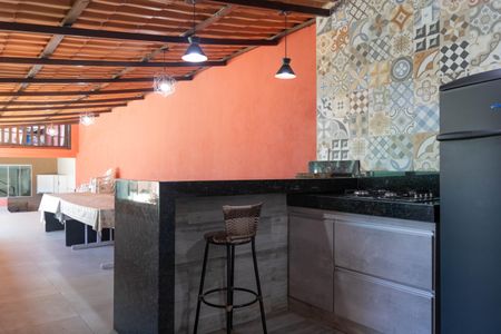 Casa à venda com 450m², 3 quartos e 4 vagas Casa à venda com 450m², 3 quartos e 4 vagasÁrea Externa