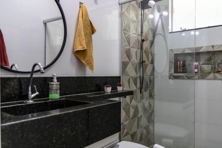 Casa à venda com 450m², 3 quartos e 4 vagas Casa à venda com 450m², 3 quartos e 4 vagasBanheiro Social