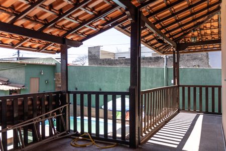 Casa à venda com 450m², 3 quartos e 4 vagas Casa à venda com 450m², 3 quartos e 4 vagasÁrea Externa