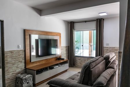 Sala de casa à venda com 3 quartos, 450m² em Milionários, Belo Horizonte