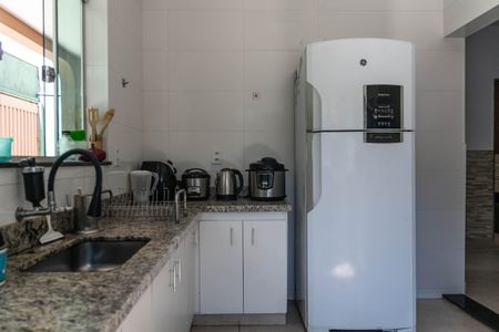 Casa à venda com 450m², 3 quartos e 4 vagas Casa à venda com 450m², 3 quartos e 4 vagasCozinha