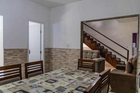 Casa à venda com 450m², 3 quartos e 4 vagas Casa à venda com 450m², 3 quartos e 4 vagasCopa