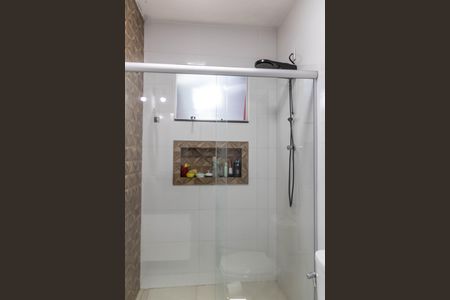 Casa à venda com 450m², 3 quartos e 4 vagas Casa à venda com 450m², 3 quartos e 4 vagasBanheiro da Suíte 2