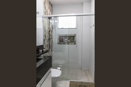 Casa à venda com 450m², 3 quartos e 4 vagas Casa à venda com 450m², 3 quartos e 4 vagasBanheiro Social