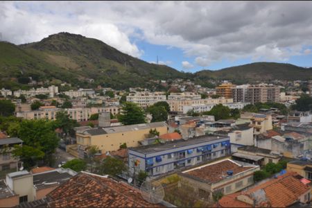 Apartamento para alugar com 240m², 3 quartos e 2 vagasVista da Área de Serviço