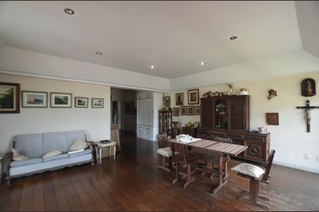 Sala de apartamento para alugar com 3 quartos, 240m² em Praça Seca, Rio de Janeiro