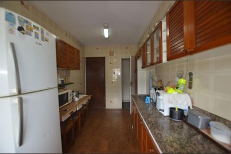 Apartamento para alugar com 240m², 3 quartos e 2 vagasCozinha