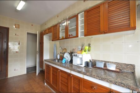 Apartamento para alugar com 240m², 3 quartos e 2 vagasCozinha