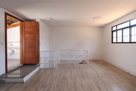 Casa à venda com 210m², 2 quartos e 4 vagasQuarto 2