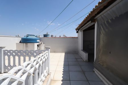 Casa à venda com 210m², 2 quartos e 4 vagasTerraço