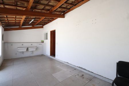 Casa à venda com 210m², 2 quartos e 4 vagasÁrea de Serviço