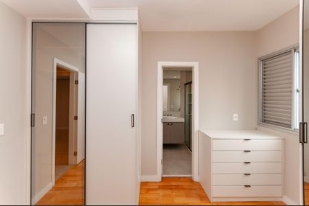 Apartamento para alugar com 131m², 2 quartos e 2 vagasSuíte 1