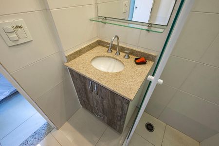 Apartamento para alugar com 48m², 1 quarto e 1 vaga Apartamento para alugar com 48m², 1 quarto e 1 vagaBanheiro da Suíte