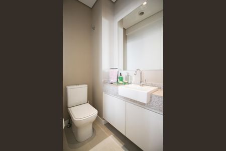 Lavabo de apartamento à venda com 2 quartos, 109m² em Vila Nova Conceição, São Paulo